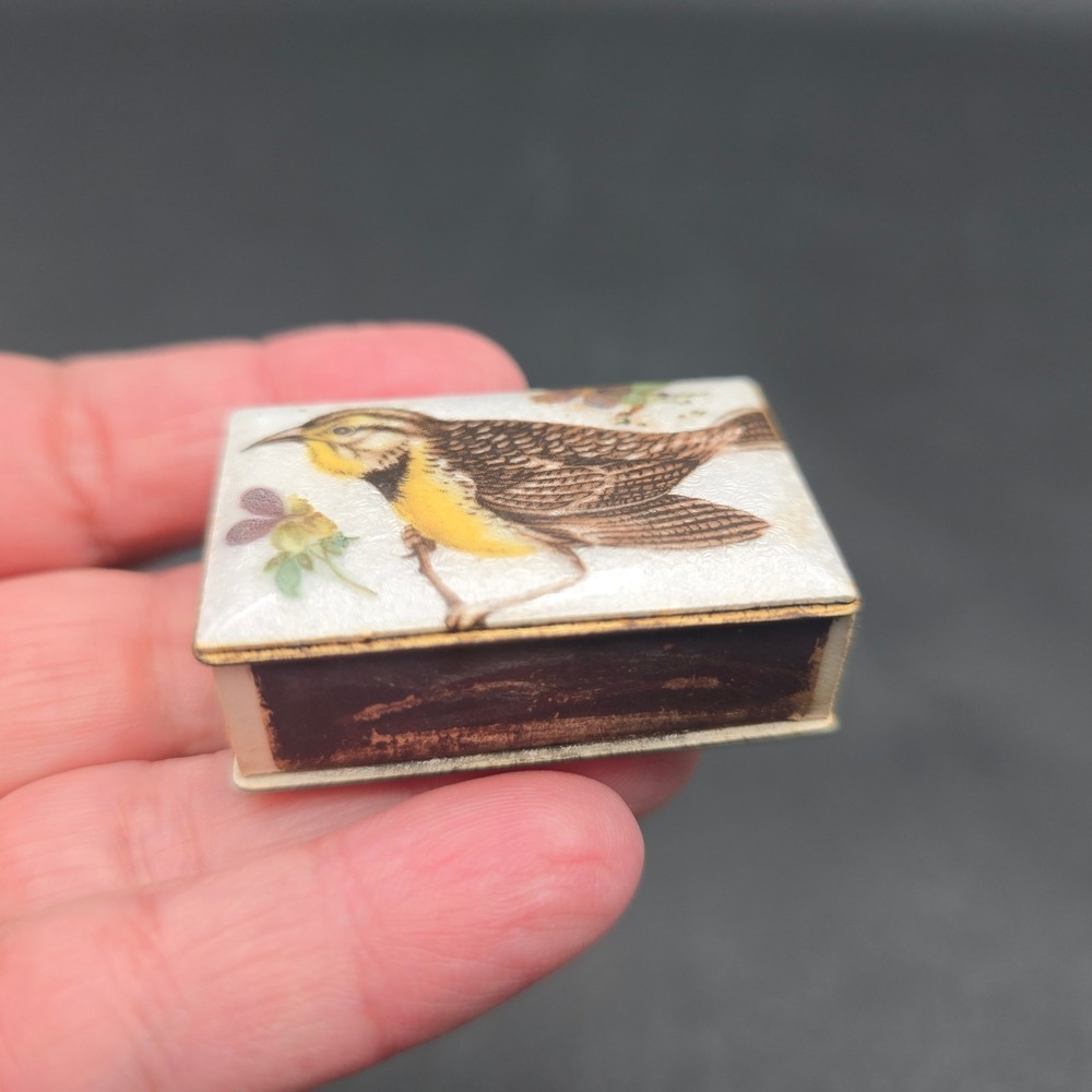 Vintage Brass Guilloche Enamel Meadowlark Bird Matchbox Cover with Matches - Picture 4 of 10